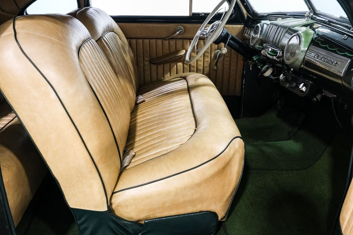 Mercury-Eight-1947-Coupe-19