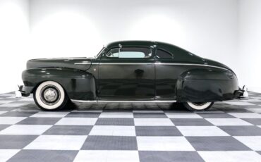 Mercury-Eight-1947-Coupe-3