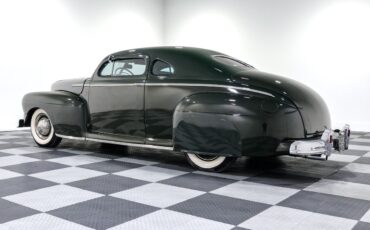 Mercury-Eight-1947-Coupe-4