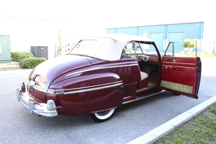 Mercury-Eight-1948-Burgundy-Tri-Color-29
