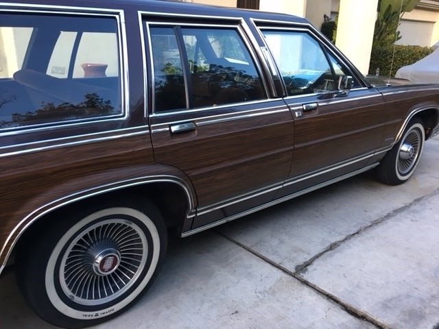 Mercury-Grand-Marquis-Colony-Park-LS-1984-10
