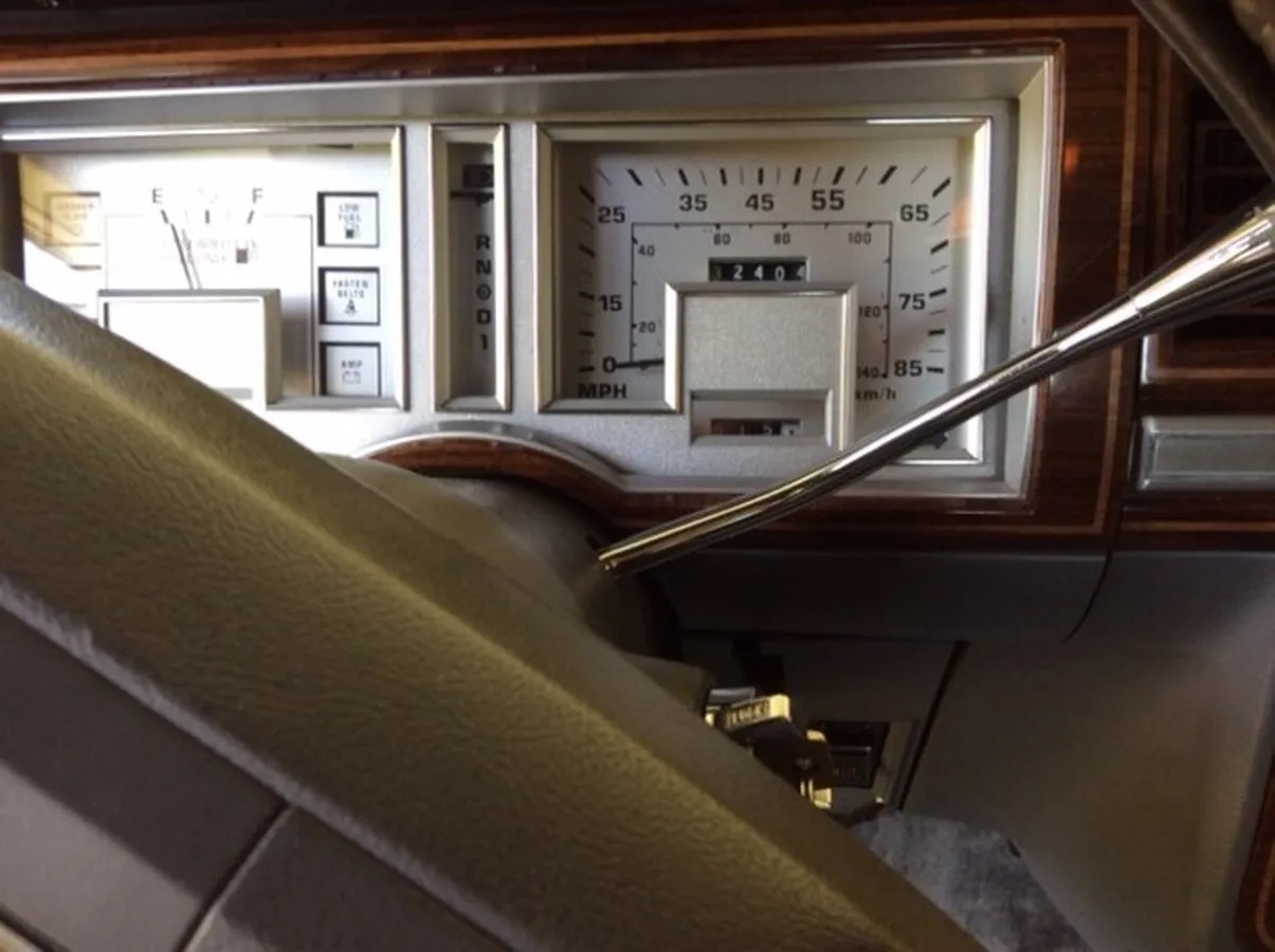 Mercury-Grand-marquis-1988-Smoke-Gray-Metallic-Gray-13