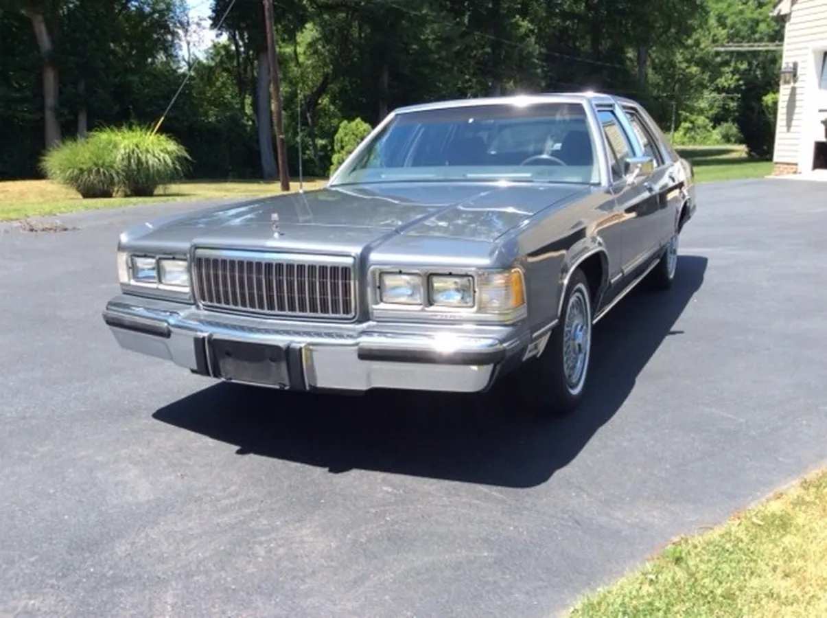 Mercury-Grand-marquis-1988-Smoke-Gray-Metallic-Gray-6