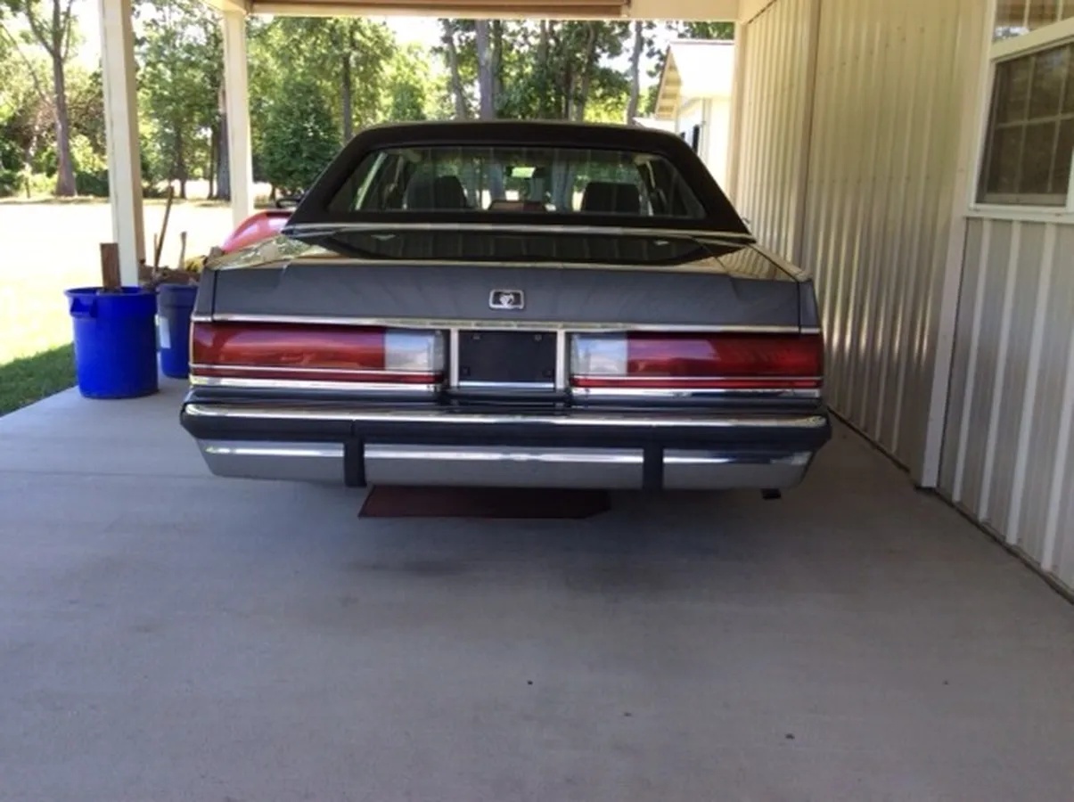 Mercury-Grand-marquis-1988-Smoke-Gray-Metallic-Gray-9