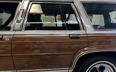 Mercury-Grand-marquis-1991-Silver-Blue-10