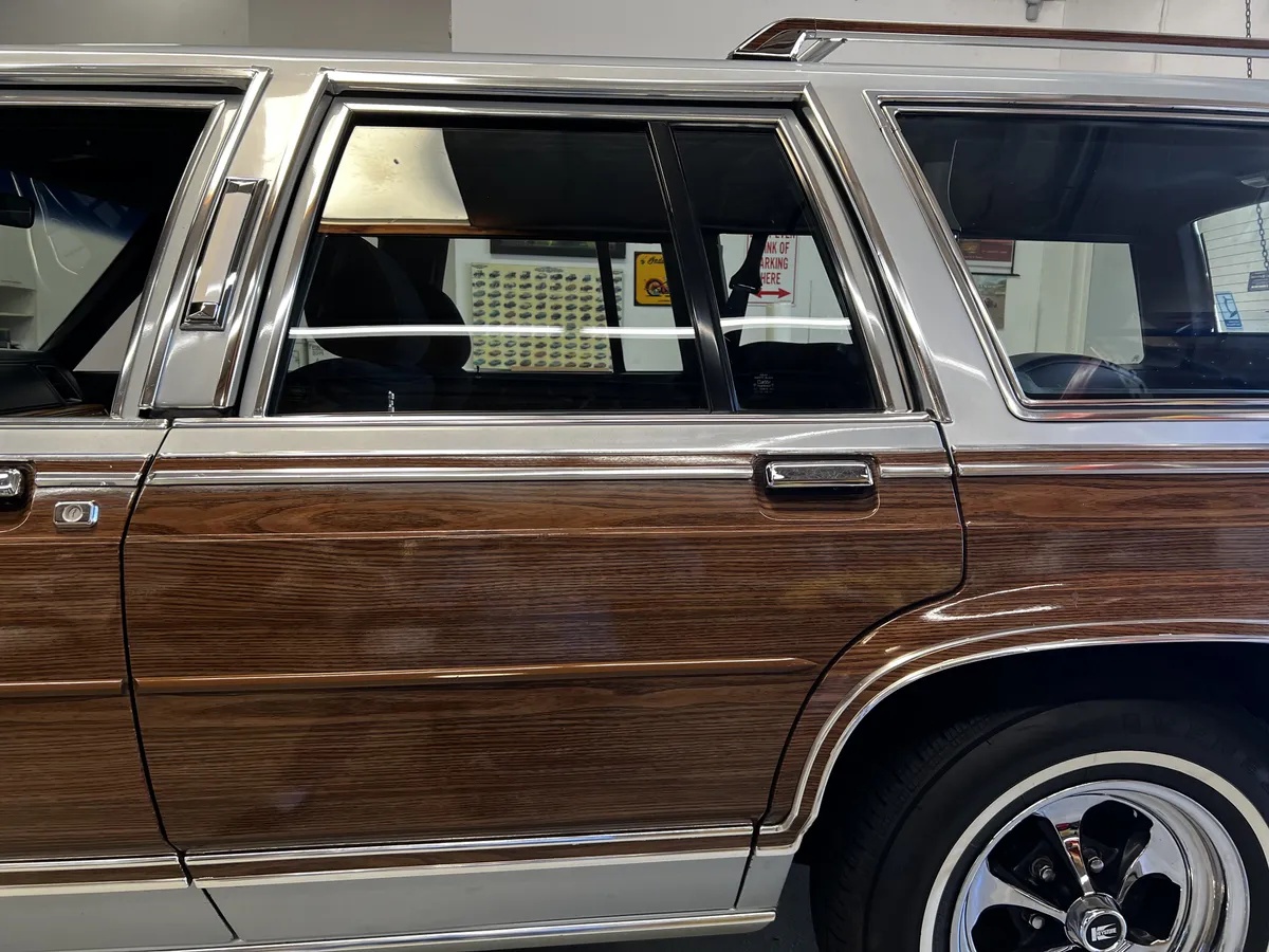 Mercury-Grand-marquis-1991-Silver-Blue-10