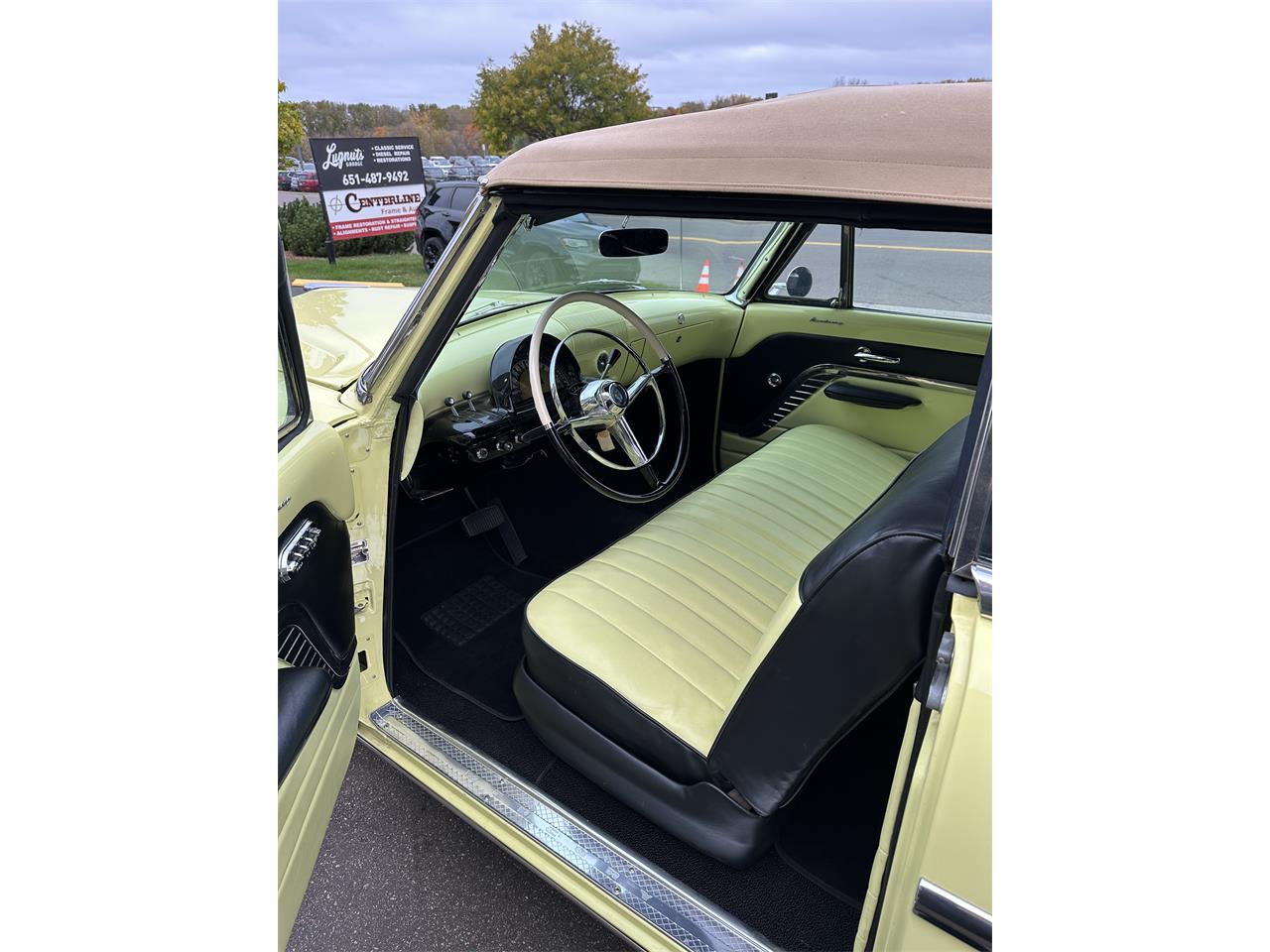 Mercury-Monterey-1953-Yellow-Yellow-14