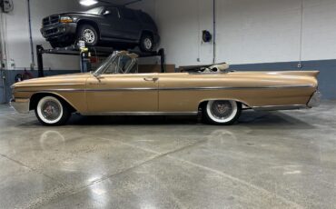 Mercury-Monterey-1961-Gold-metallic-White-and-Gold-12