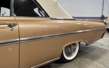 Mercury-Monterey-1961-Gold-metallic-White-and-Gold-29