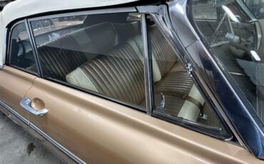 Mercury-Monterey-1961-Gold-metallic-White-and-Gold-32