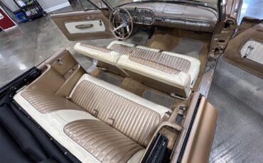 Mercury-Monterey-1961-Gold-metallic-White-and-Gold-46