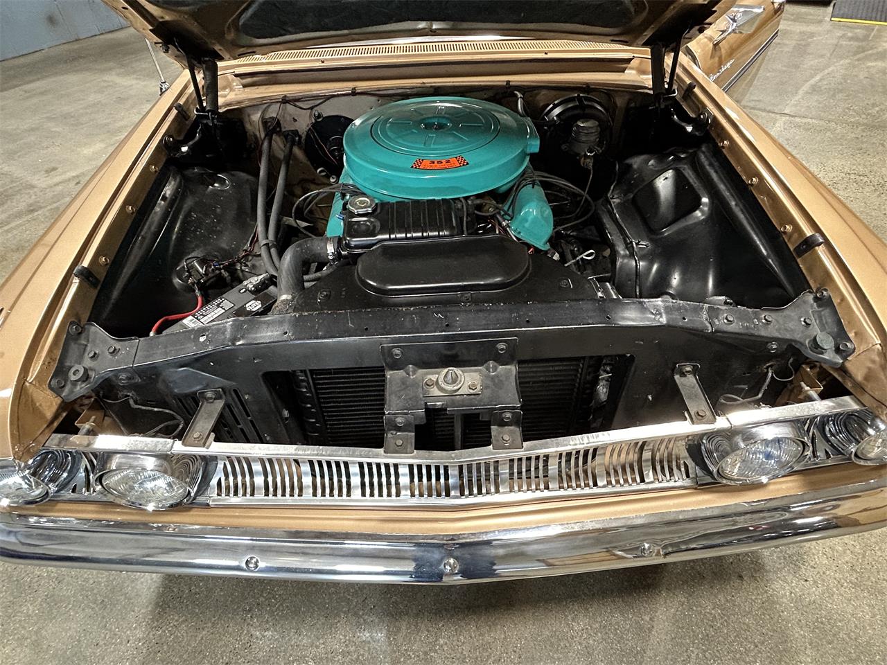 Mercury-Monterey-1961-Gold-metallic-White-and-Gold-54