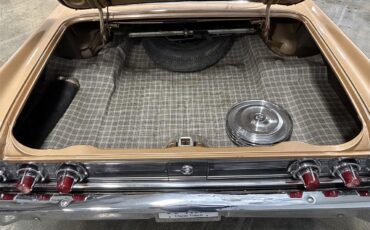 Mercury-Monterey-1961-Gold-metallic-White-and-Gold-61