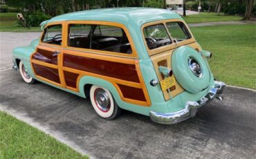Mercury-Woody-wagon-1951-Light-green-Light-and-dark-brown-11