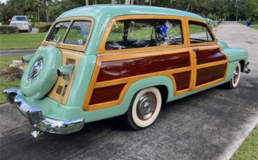Mercury-Woody-wagon-1951-Light-green-Light-and-dark-brown-13