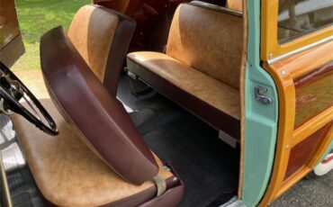 Mercury-Woody-wagon-1951-Light-green-Light-and-dark-brown-29