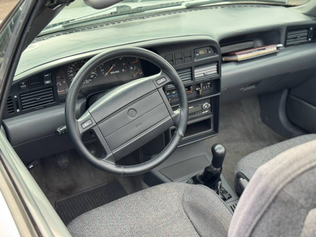 Mercury-capri-1991-white-13