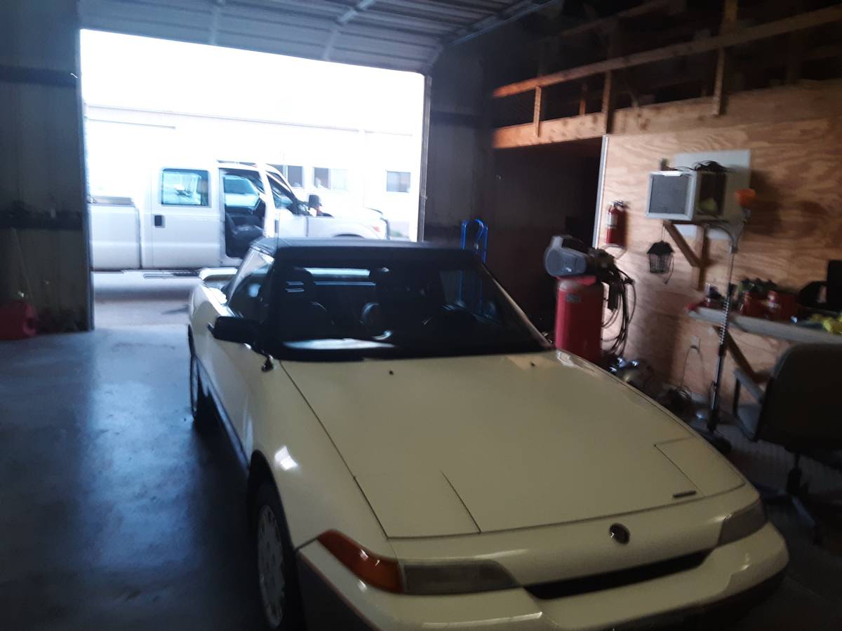 Mercury-capri-xr2-turbo-1991-white-1
