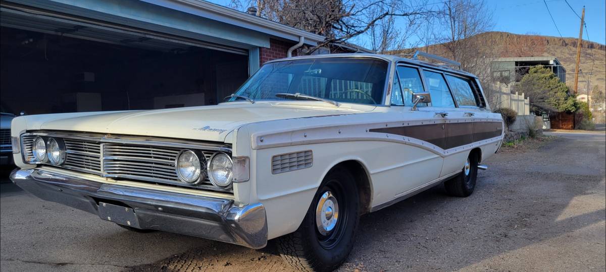 Mercury-colony-park-1966-white-15