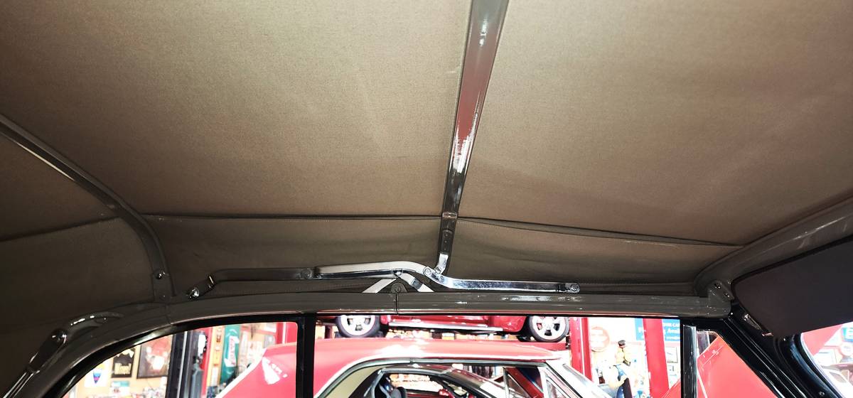Mercury-convertible-1950-blue-23
