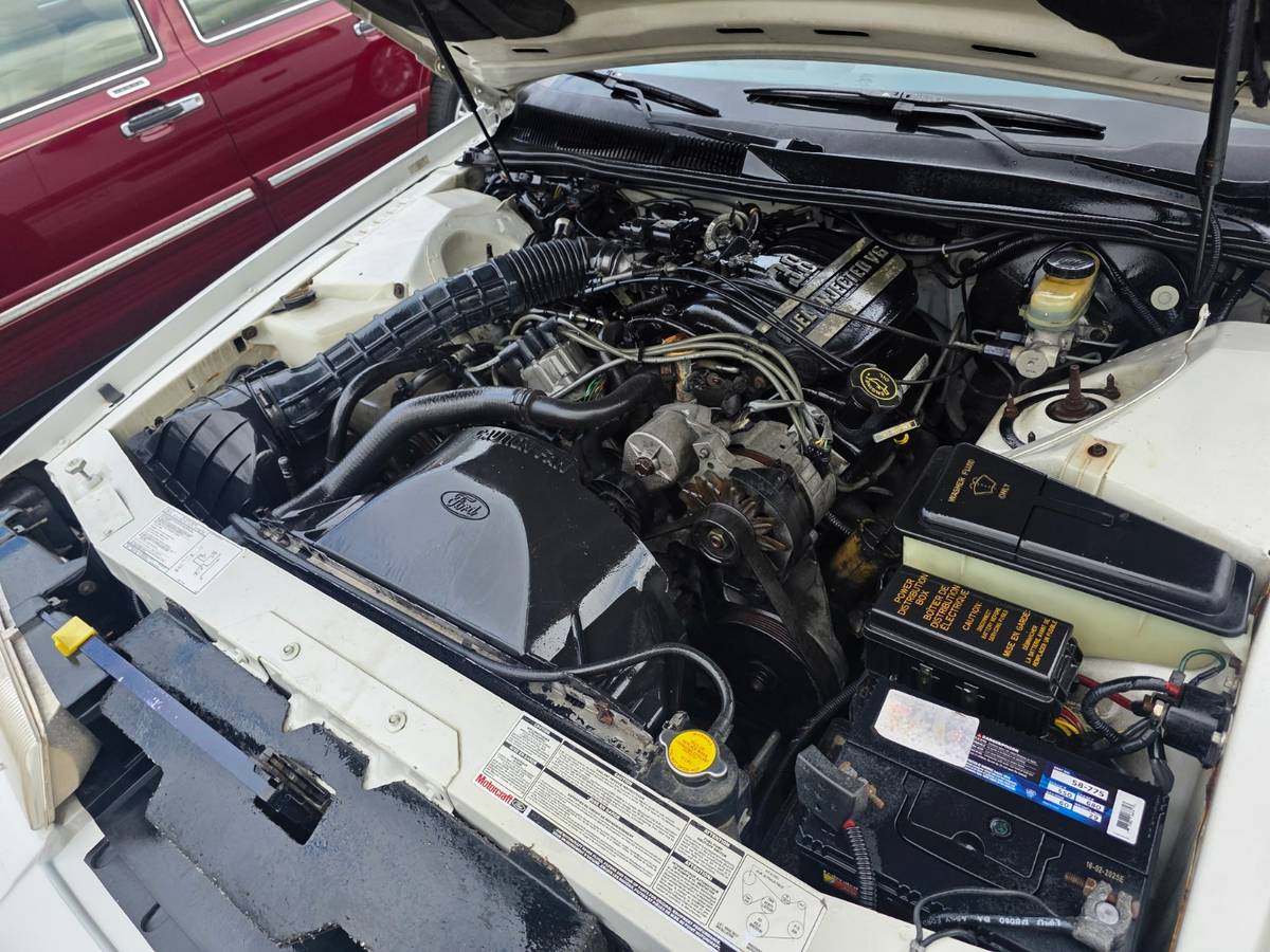 Mercury-cougar-ls-1990-white-13