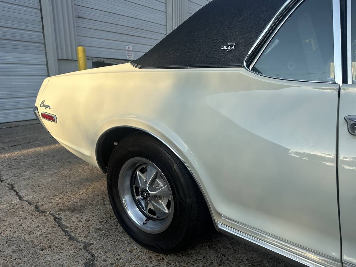 Mercury-cougar-xr7-1968-12