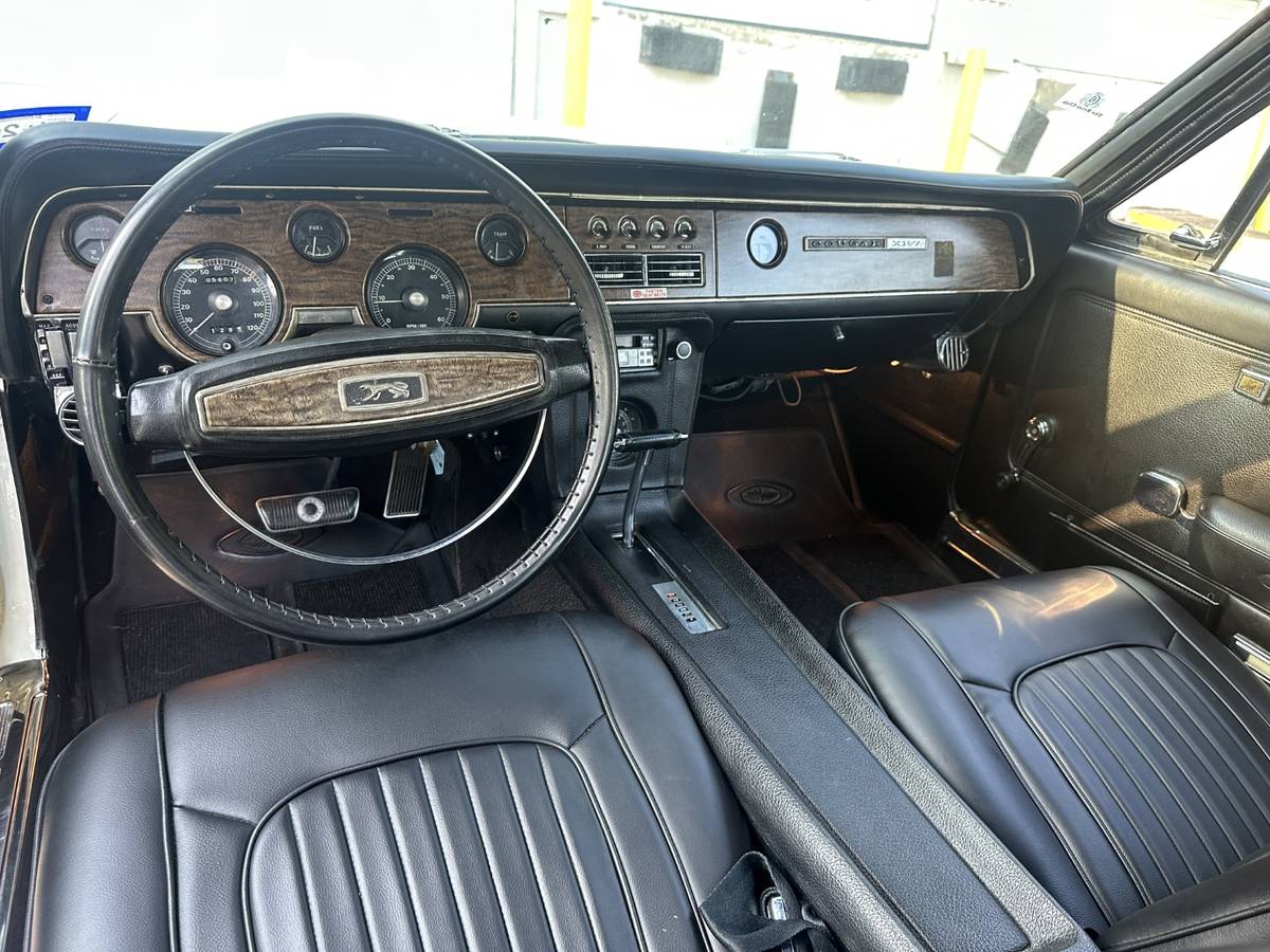 Mercury-cougar-xr7-1968-15