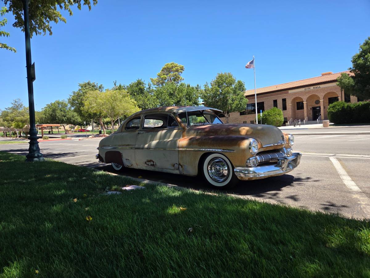 Mercury-coupe-1950-custom-10