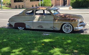 Mercury-coupe-1950-custom-35
