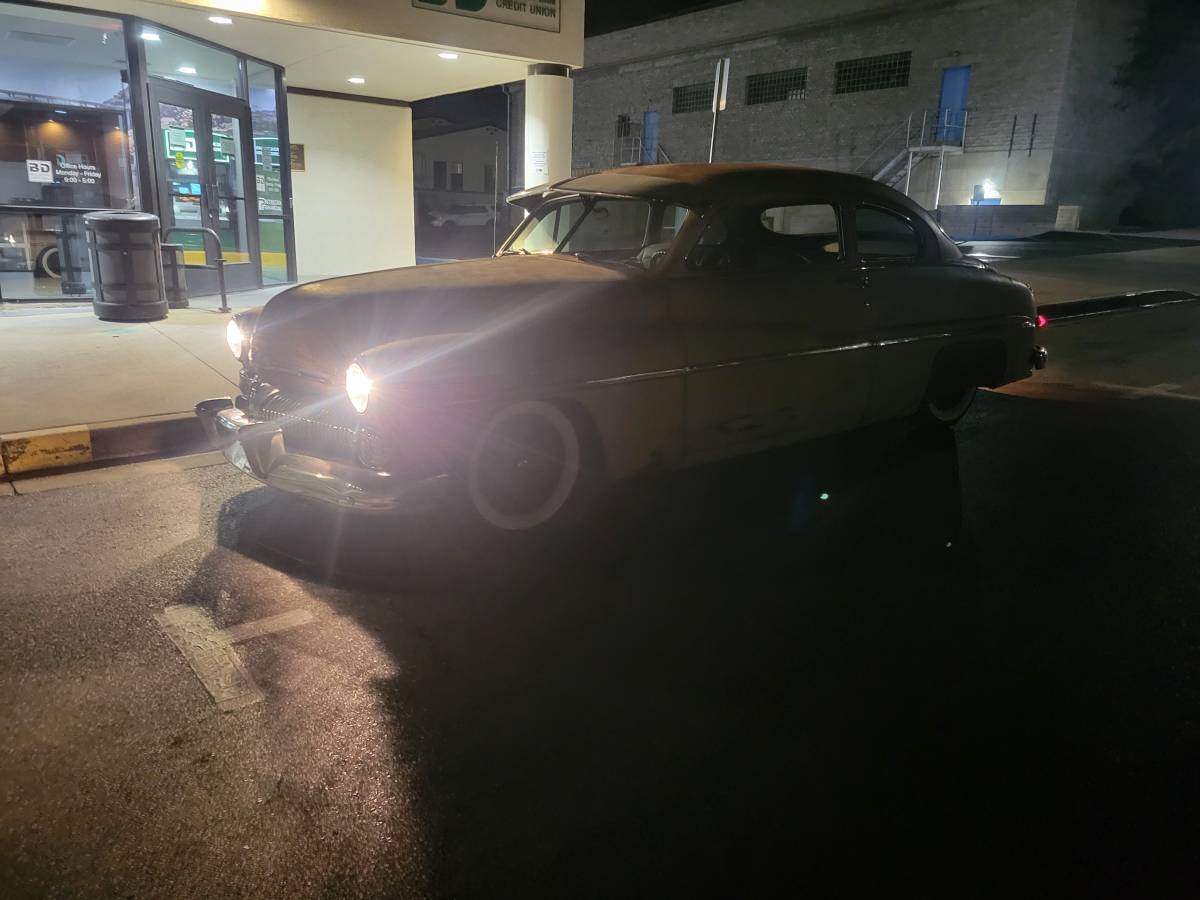 Mercury-coupe-1950-custom-96