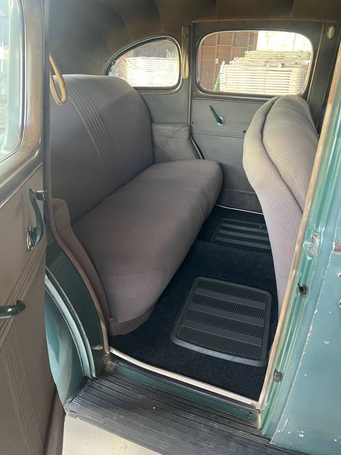 Mercury-eight-1940-5