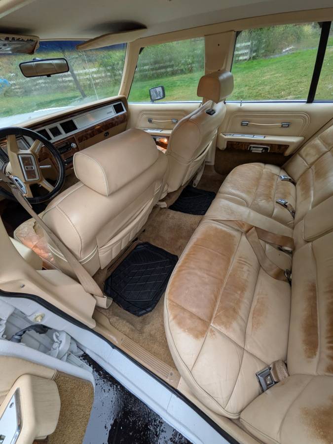 Mercury-grand-marquis-1984-white-7