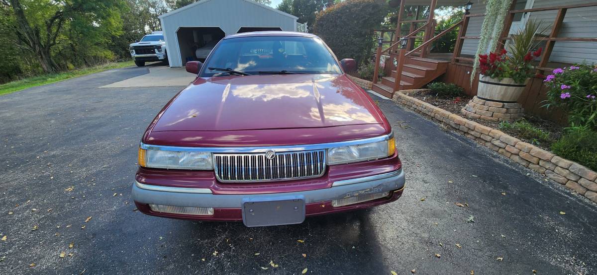 Mercury-grand-marquis-1992-red