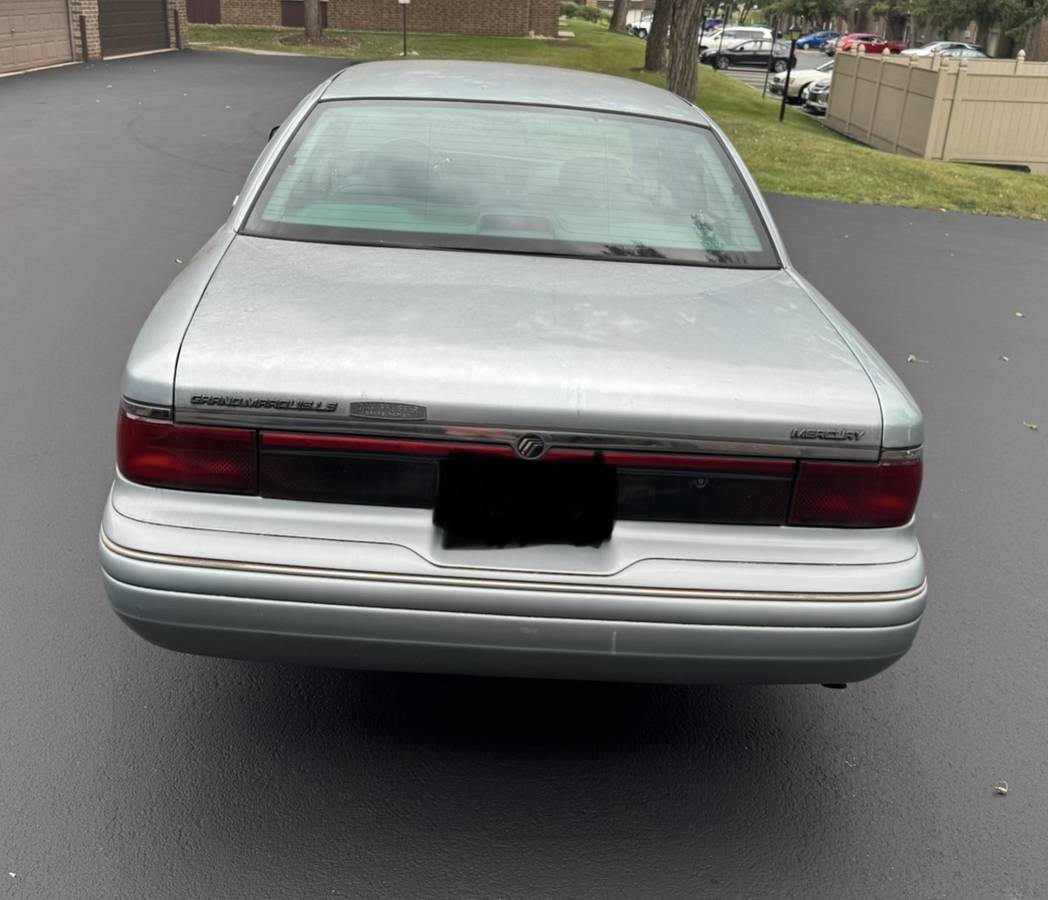 Mercury-grand-marquis-1996-green-5