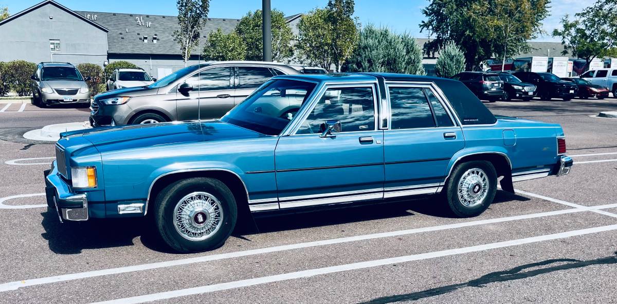 Mercury-grand-marquis-ls-1987-blue-19