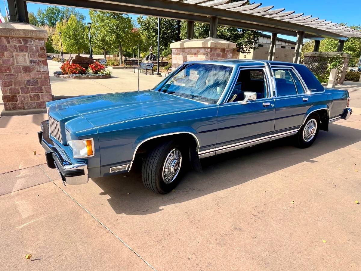 Mercury-grand-marquis-ls-1987-blue-9