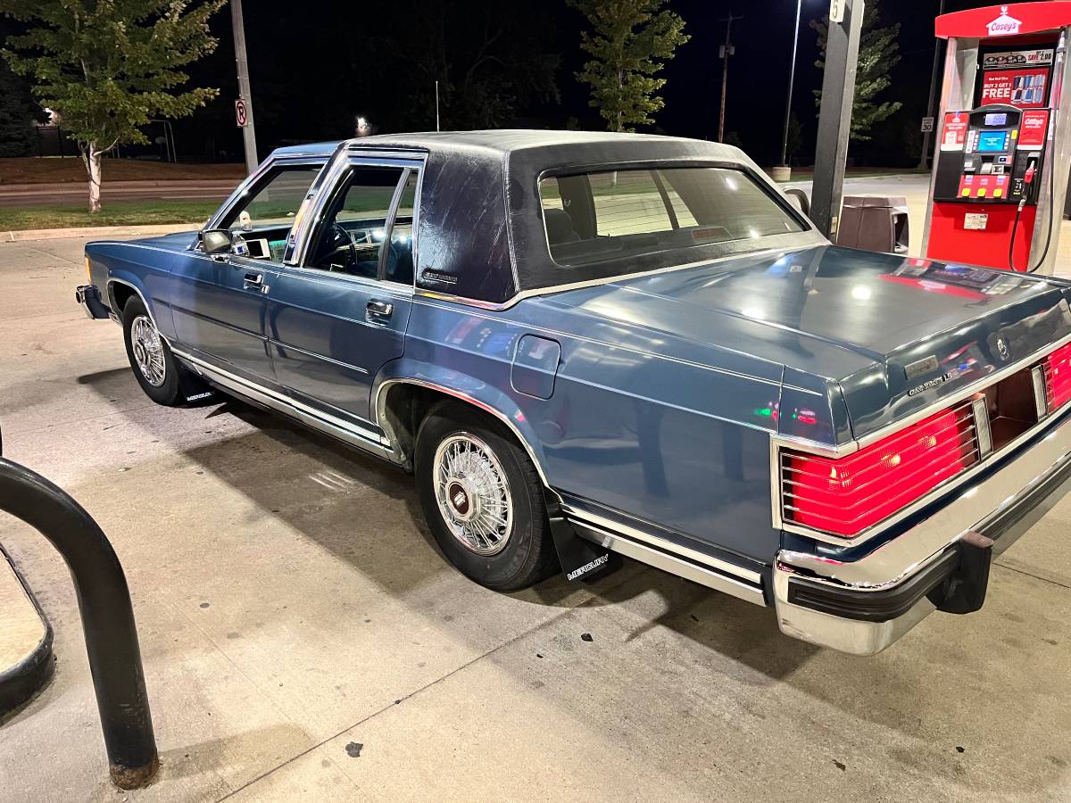 Mercury-grand-marquis-ls-1987-blue