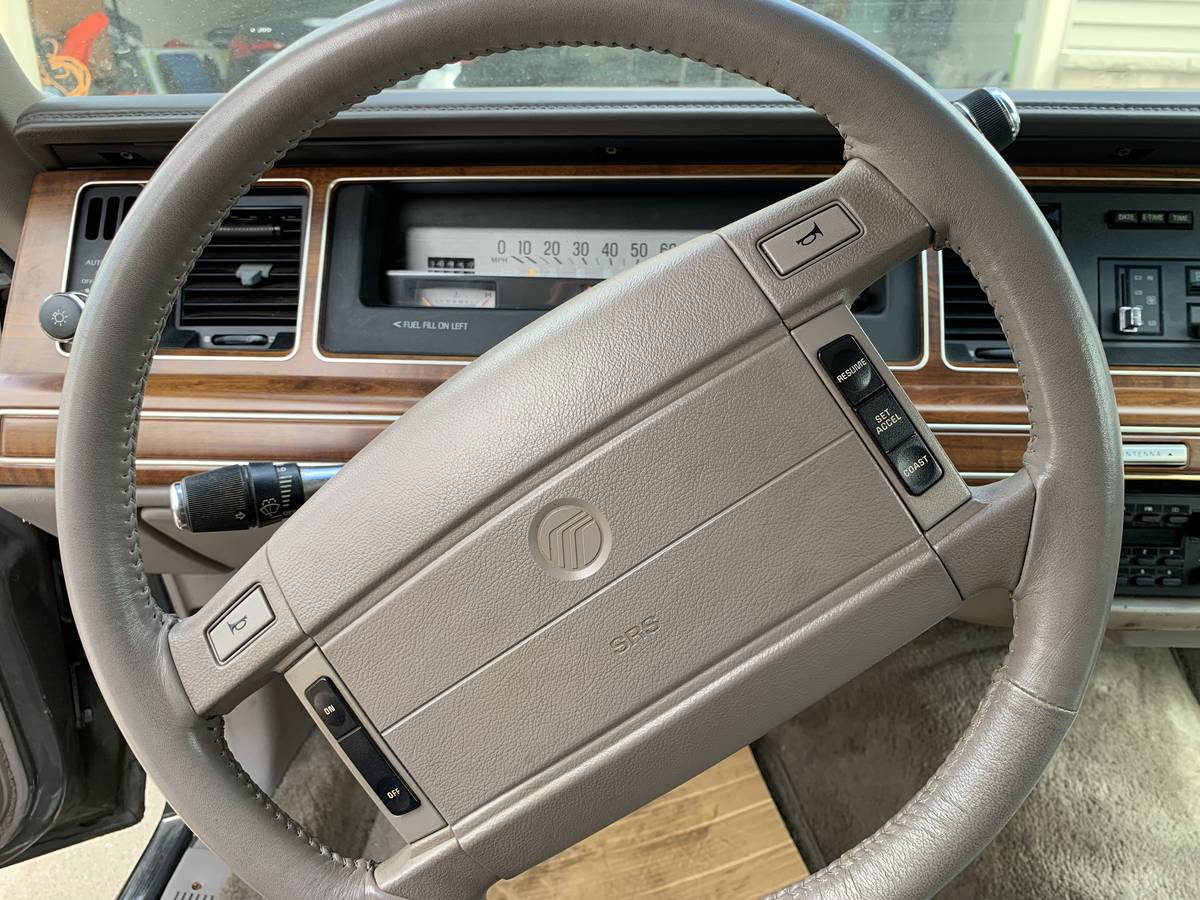 Mercury-grand-marquis-ls-1991-grey-15
