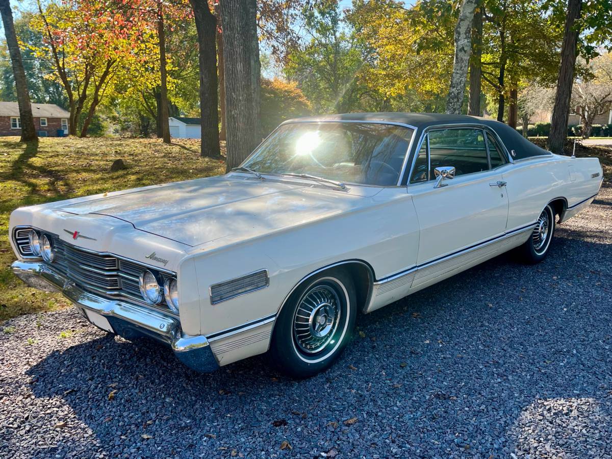 Mercury-marquis-1967-3