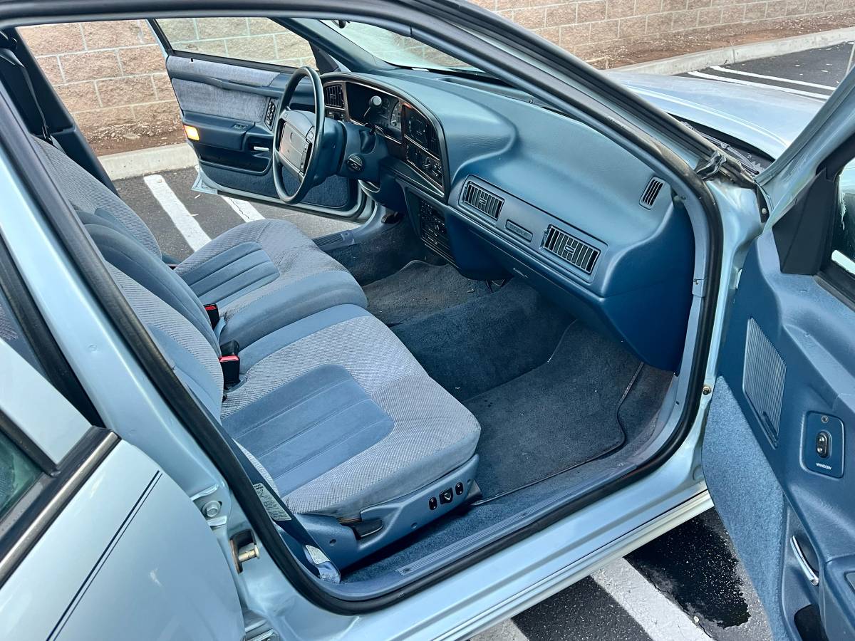 Mercury-sable-1990-blue-9