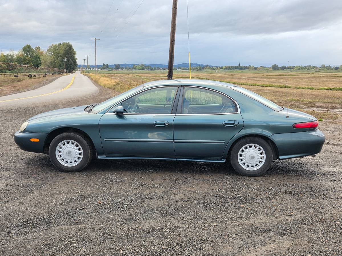 Mercury-sable-1996-green-1