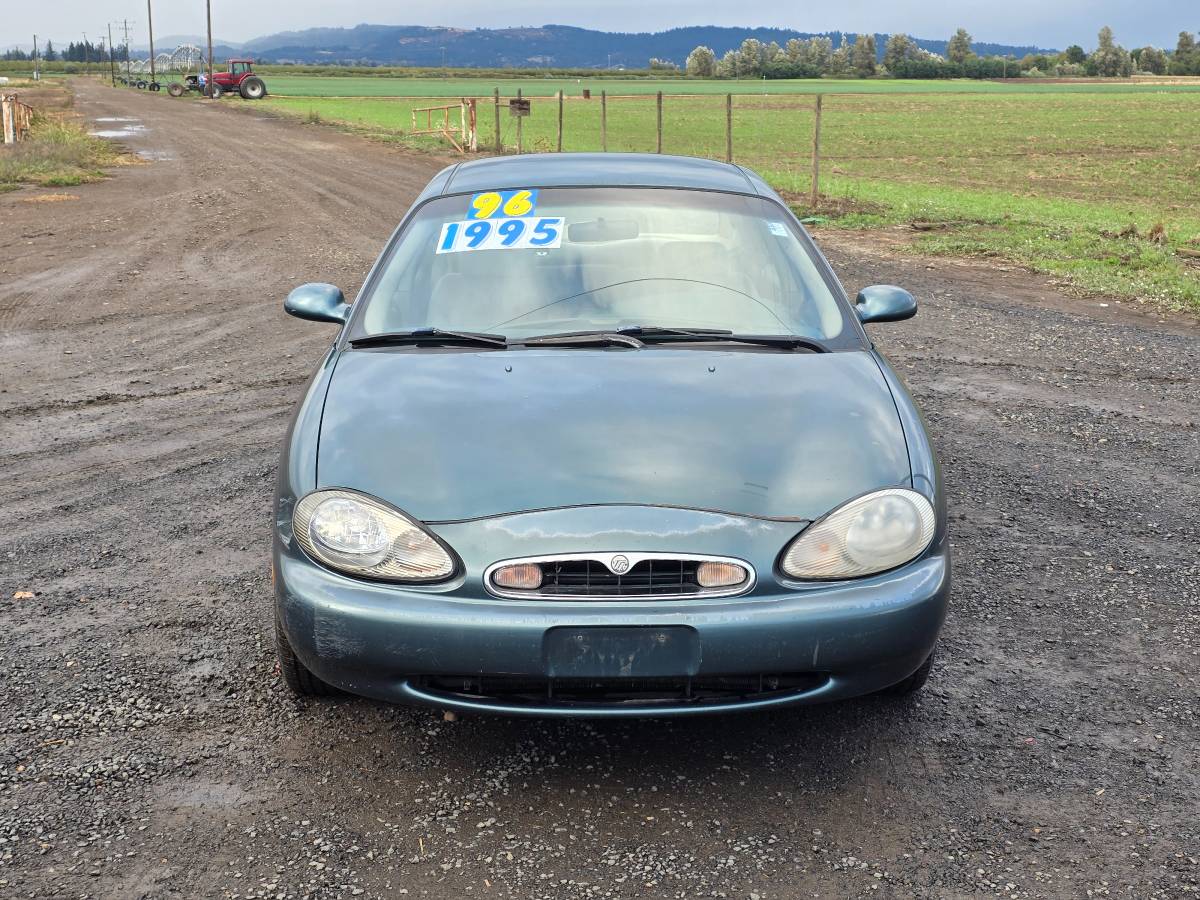 Mercury-sable-1996-green