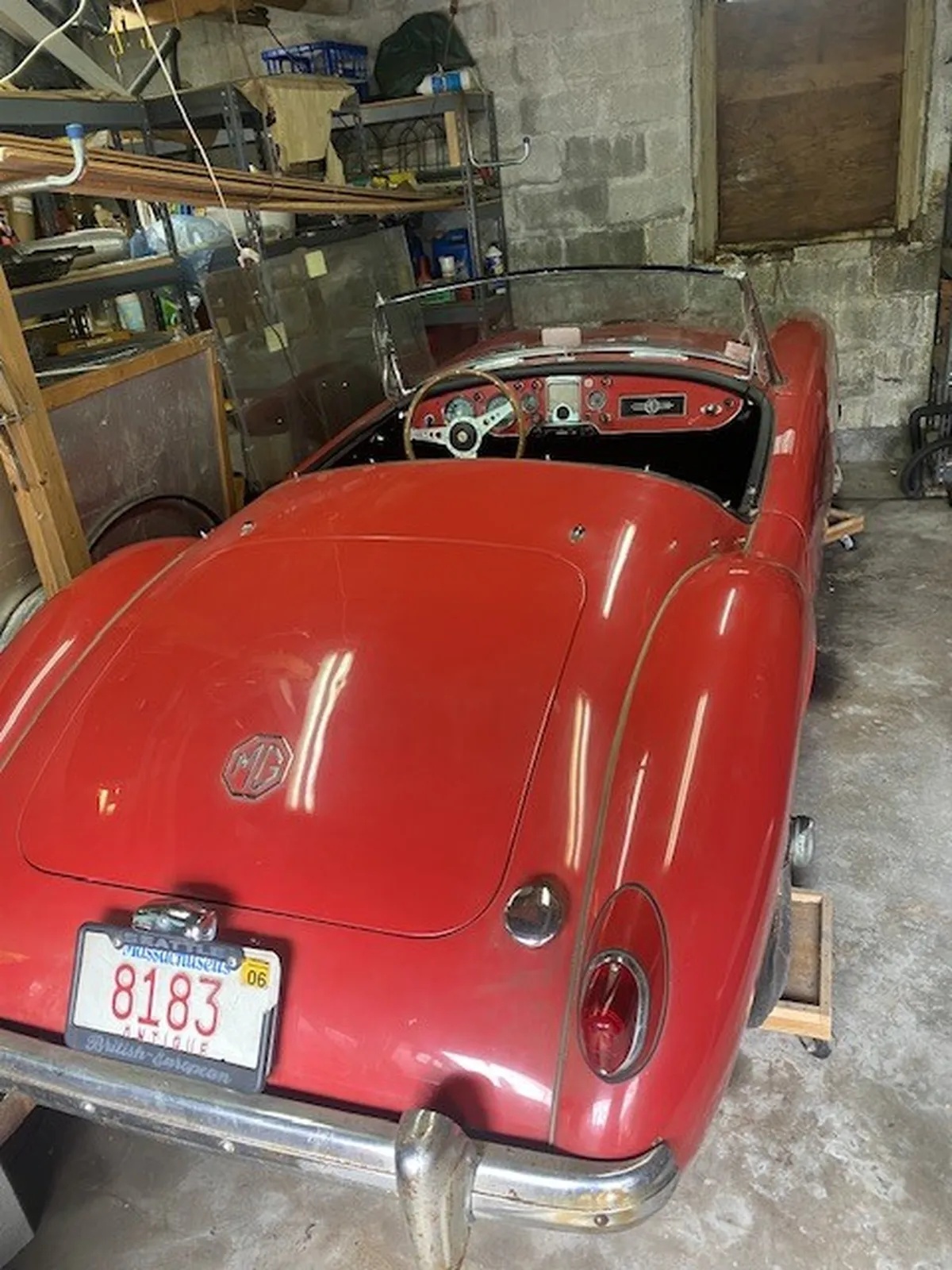 Mg-A-1959-Red-Black-On-Red-2