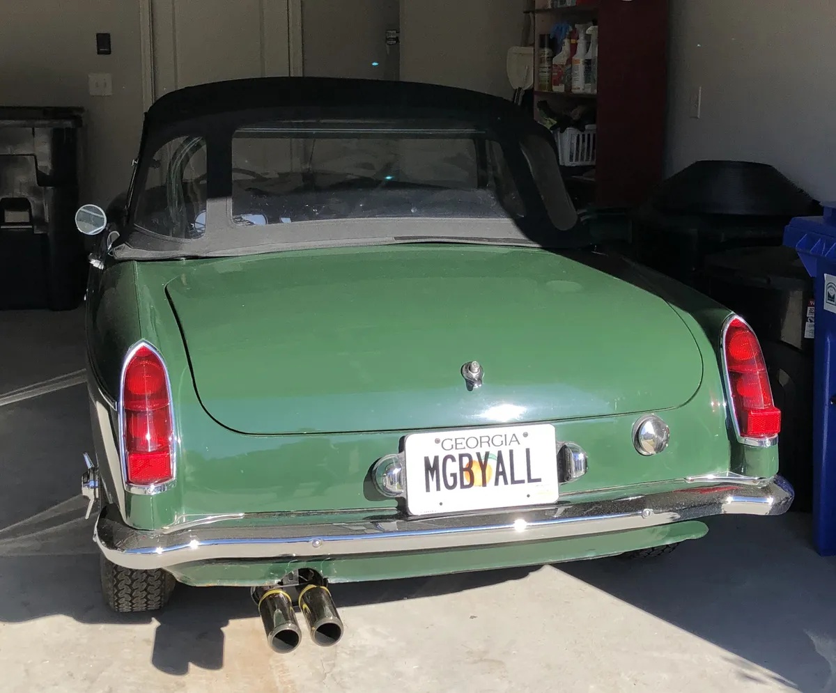 Mg-B-1965-Dark-British-Racing-Green-Black-5