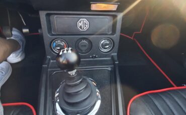 Mg-B-1977-Black-Black-With-Red-Piping