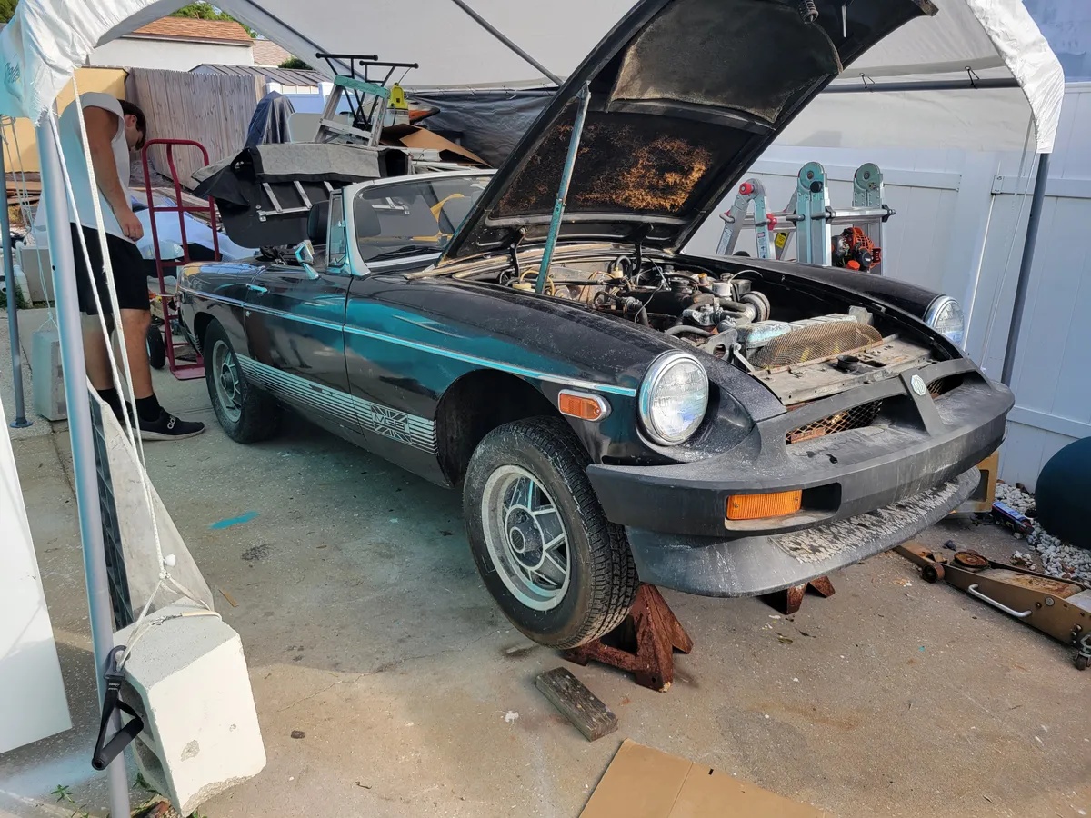 Mg-B-1979-Black-Black-14