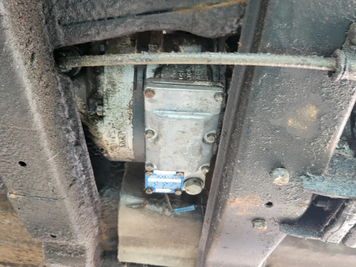 Mg-B-1979-Black-Black-15