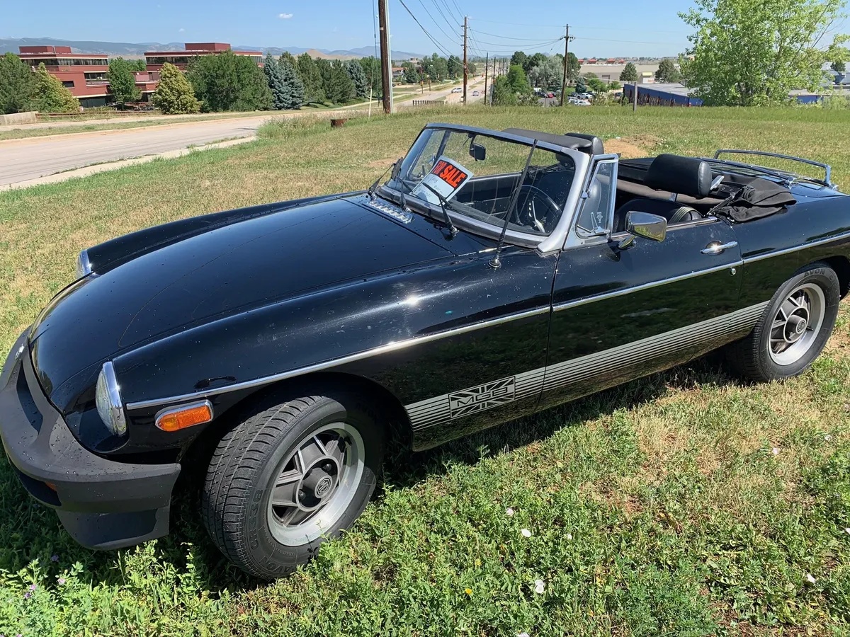 Mg-B-1979-Black-Black-4