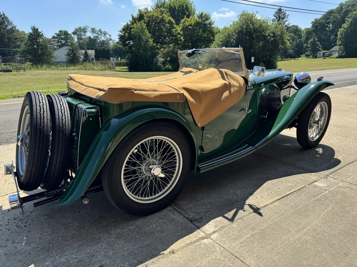 Mg-C-type-1948-Green-Green-1