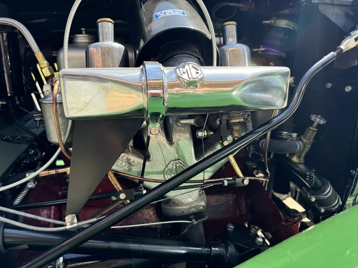 Mg-C-type-1948-Green-Green-9